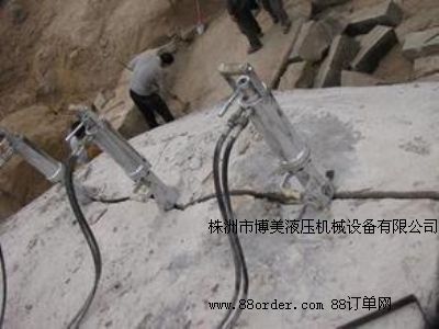 ���������љC