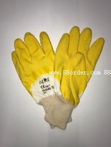 ���z����