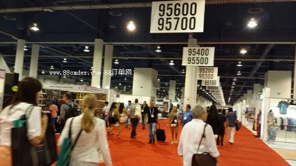 2015����(gu��)���b����չ