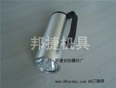 專業(yè)生產(chǎn)防爆式探照燈