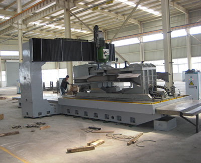 泊頭市大翔數(shù)控機(jī)床有限公司為卡特彼勒中國(guó)徐州底盤(pán)制造有限公司定制數(shù)控龍門(mén)銑: