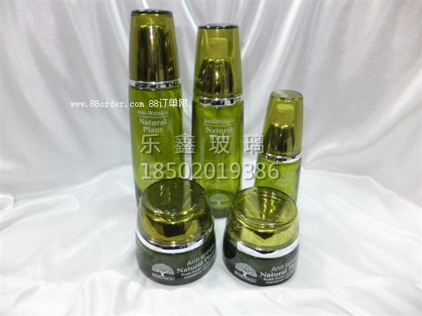 化妝品玻璃瓶批發(fā)廠家化妝品玻璃瓶批發(fā)公司