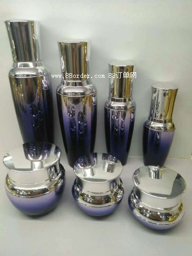 藍(lán)色的化妝品瓶子裝化妝品的瓶子廠家