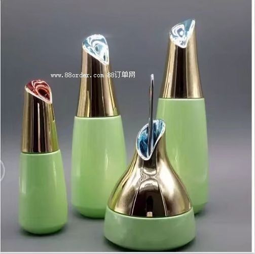 化妝品玻璃瓶生產(chǎn)廠家化妝品膏霜瓶生產(chǎn)廠家玻璃瓶生產(chǎn)廠家