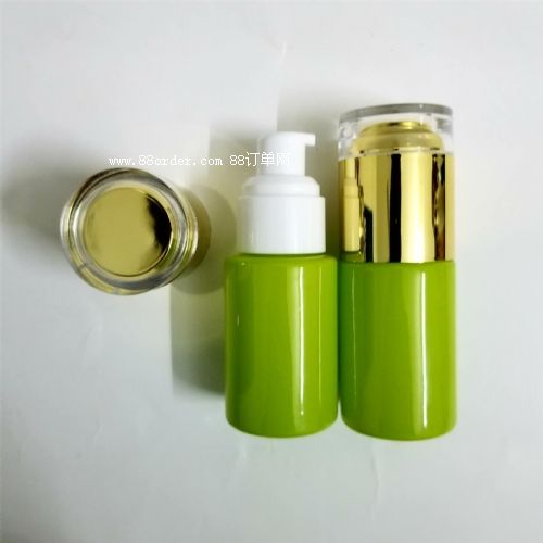 化妝品套裝瓶生產(chǎn)廠家化妝品玻璃瓶生產(chǎn)廠家玻璃瓶生產(chǎn)廠家