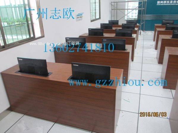 志歐ZO-02蘭州超薄液晶屏隱藏升降電腦桌