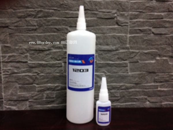 1203�������zճ�τ�����Ԫ�ұ����zճ���z