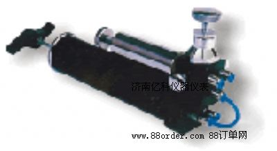 ��y������