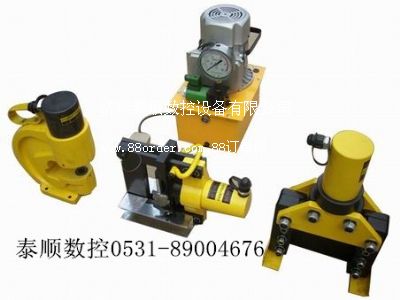 液壓多工位分體式母線機(jī)