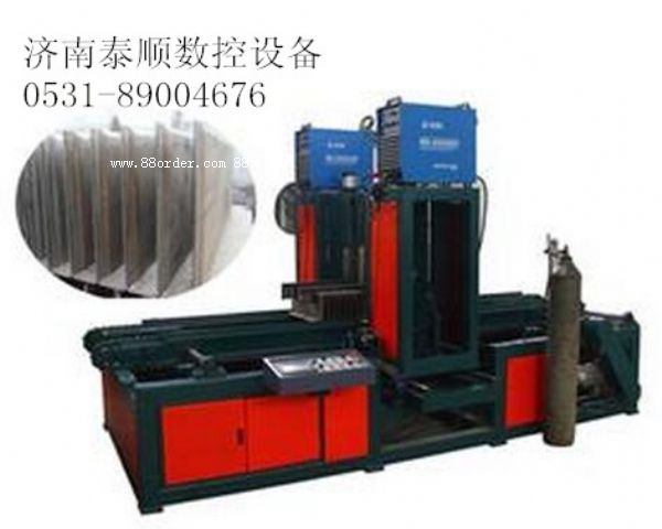 全自動(dòng)波紋片焊接機(jī)