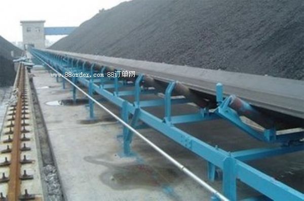 �}ɽ�������a(ch��n)���N��̖Ƥ��ݔ�͙C