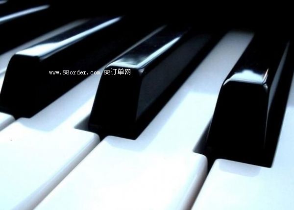 PE�ͻ���ɫĸ