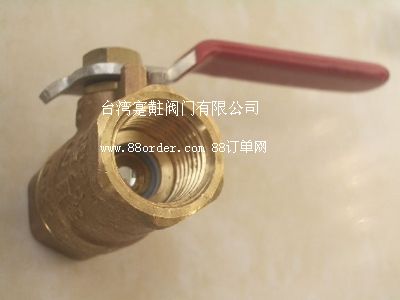 �_���s���S�~���y