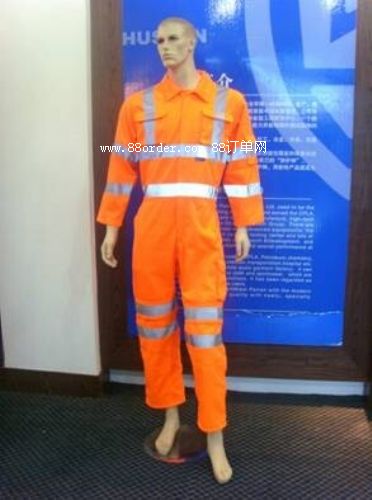 �d������ɫ�����