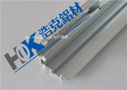 4.0cm亮銀超薄燈箱鋁型材/農(nóng)行燈箱型材