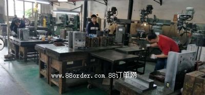 ��܇������zģ��